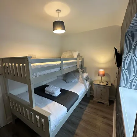 8 Eyre Square Lane * Galway